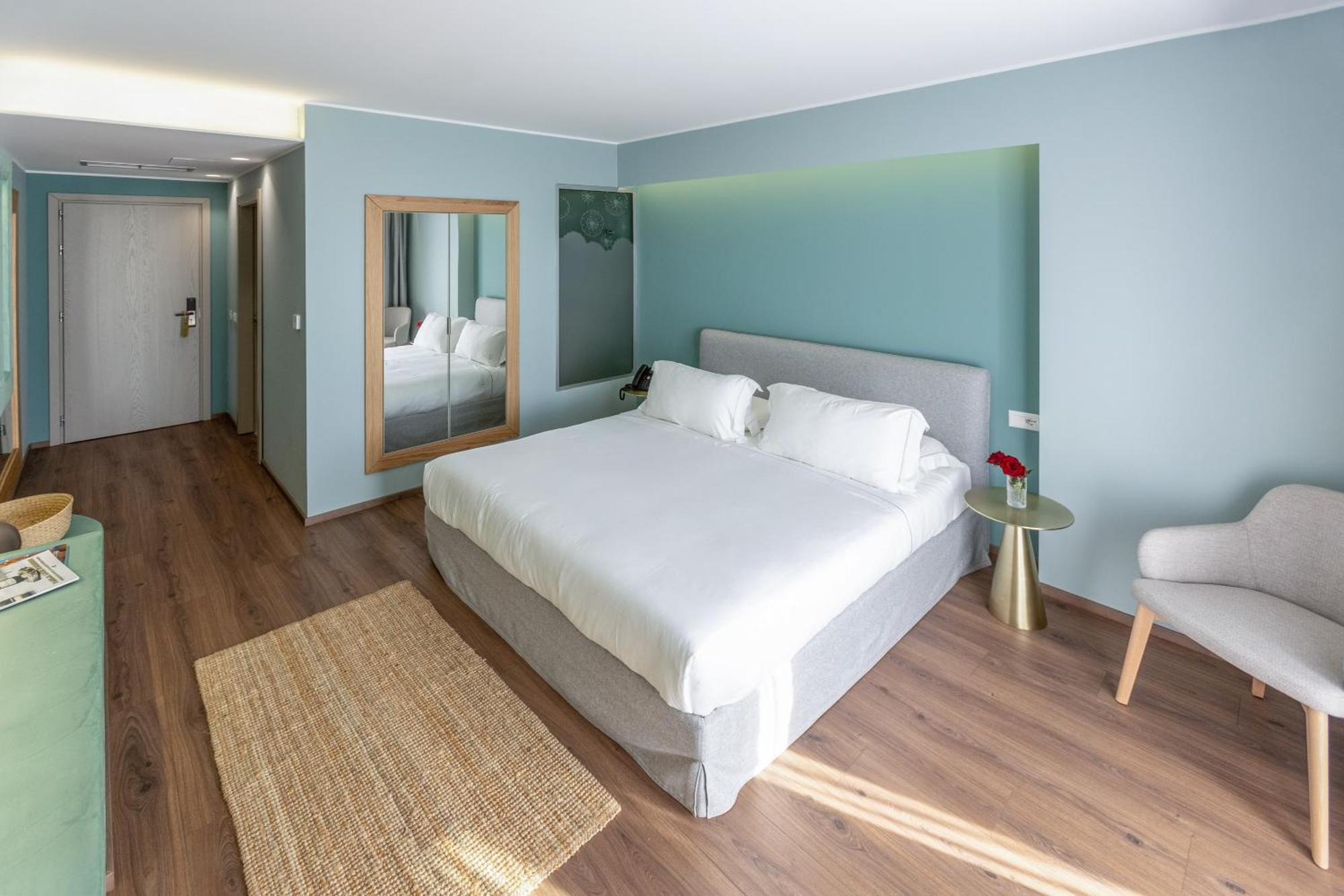 Hotel Vlora Priam, Affiliated By Melia Exterior foto