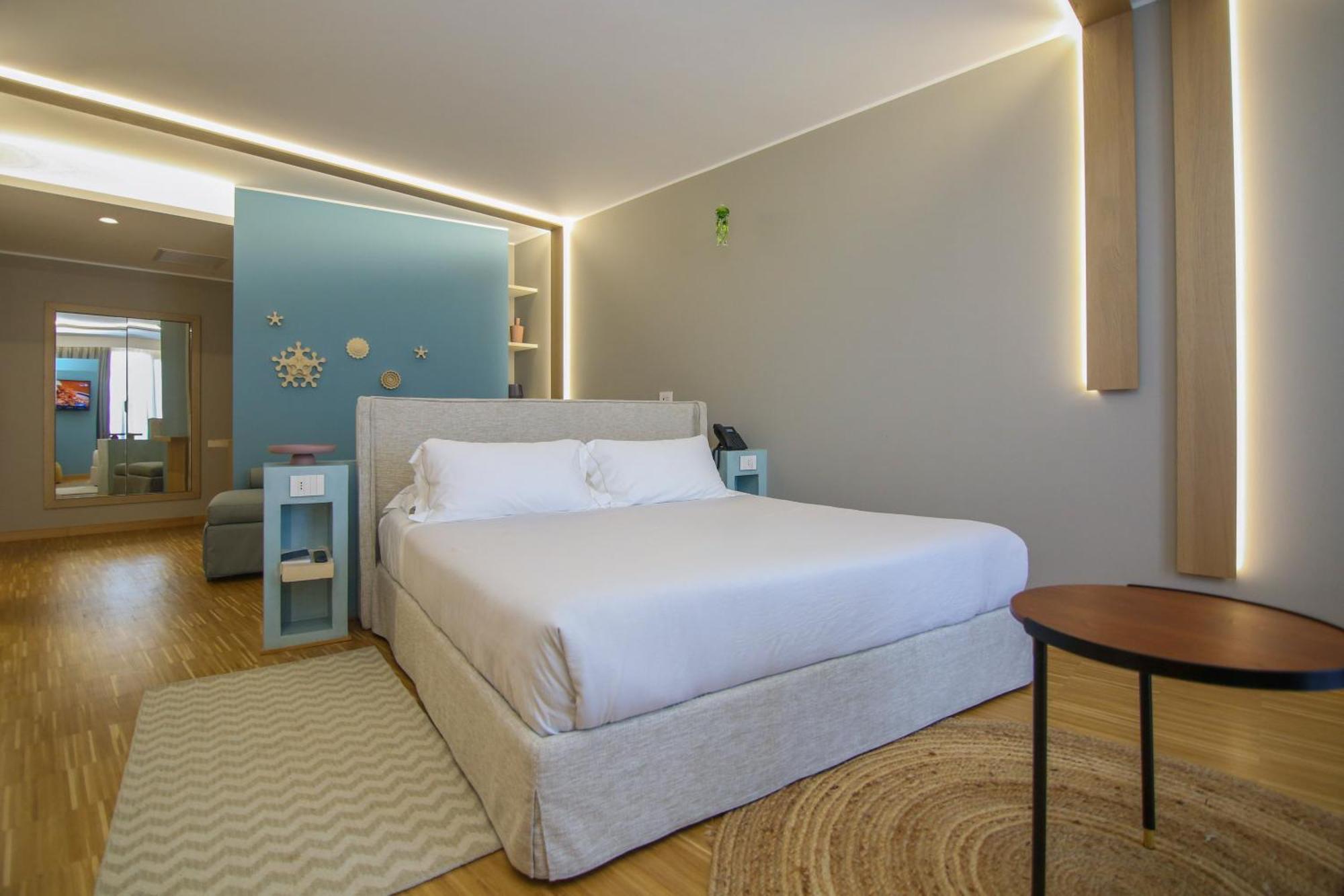 Hotel Vlora Priam, Affiliated By Melia Exterior foto